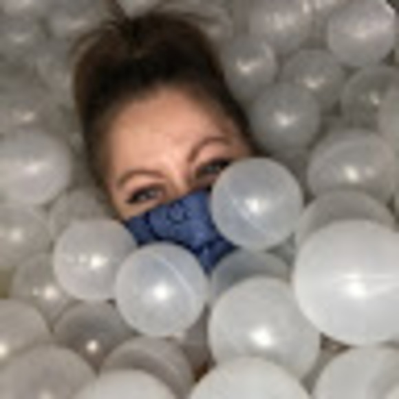 Meet your Posher, B - Picture 1 of 1